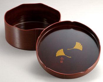 Chitose Bon with Ginkgo
